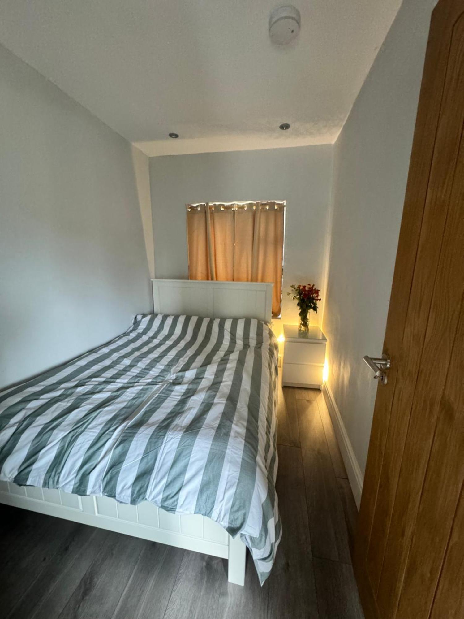 1 Bed With Kitchenette And Bathroom Oxford Extérieur photo