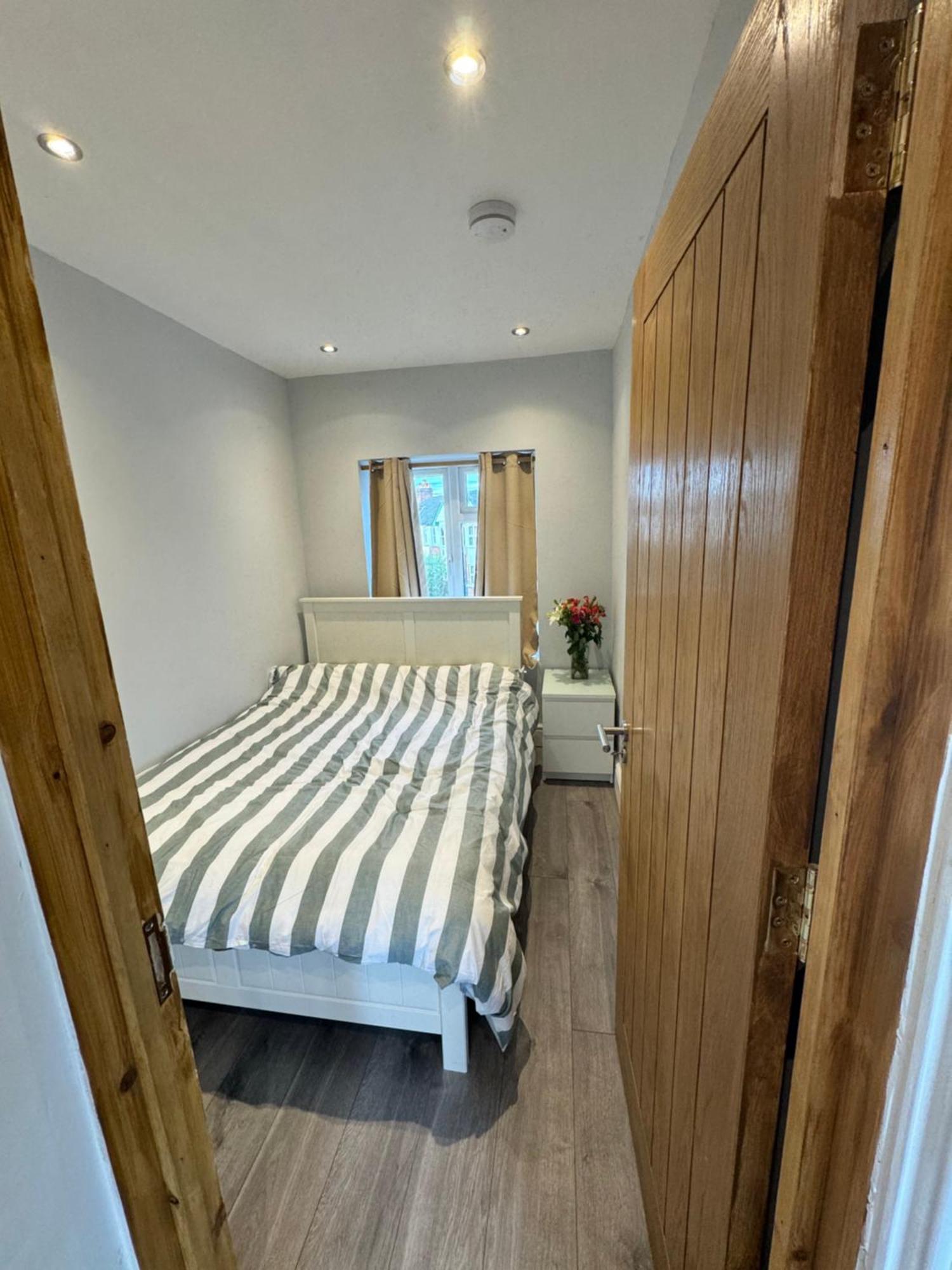 1 Bed With Kitchenette And Bathroom Oxford Extérieur photo